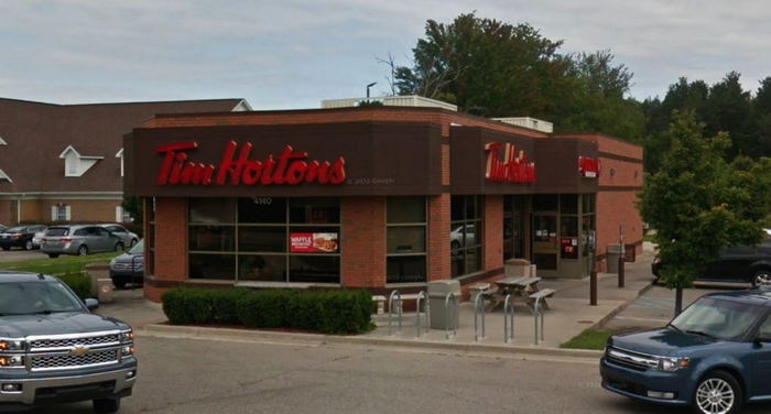 Hot n Now Hamburgers - Clio - 4140 W Vienna Rd (newer photo)